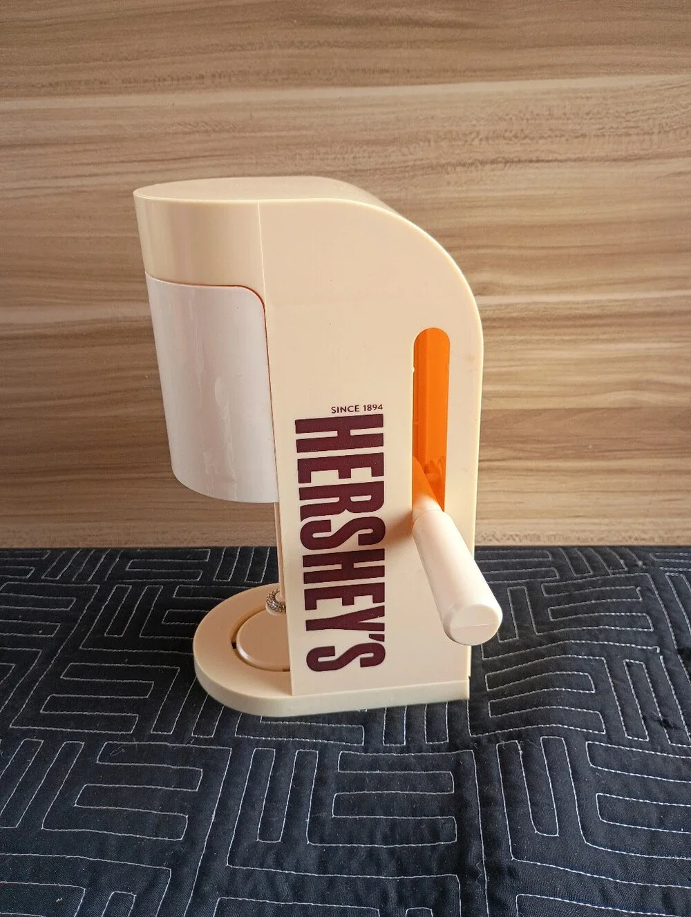 Hershey's Chocolate Drink Maker with Cups and Instructions
